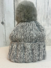 Load image into Gallery viewer, PomPom Beanie Hat