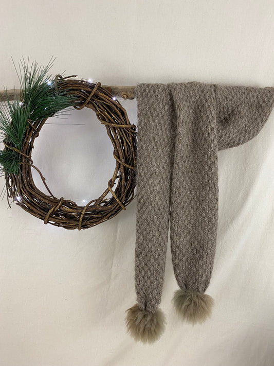 Teramo Scarf with Pom Pom