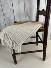 Load image into Gallery viewer, Miraflores Poncho

