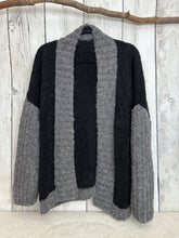 Load image into Gallery viewer, Padru Boucle Sweater
