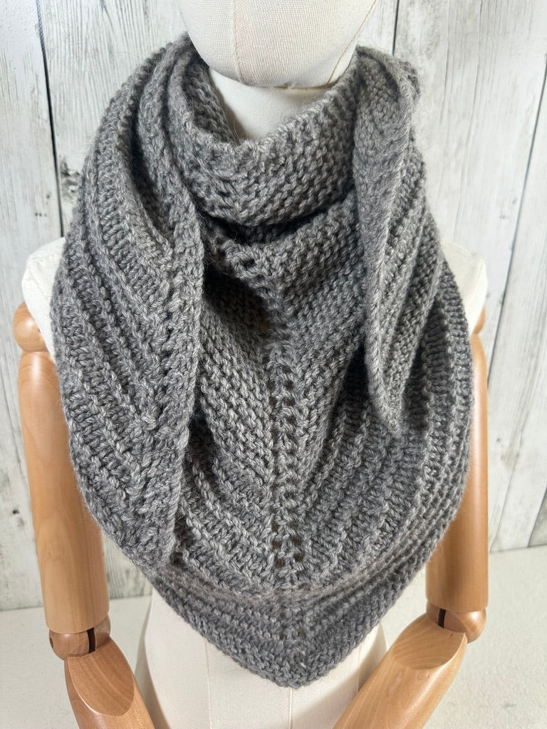 Maida The Triangle Scarf