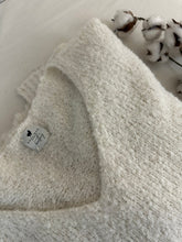 Load image into Gallery viewer, Malfa Oversize Boucle sweater
