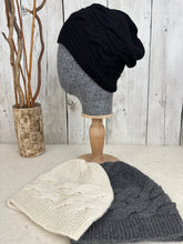 Load image into Gallery viewer, Rea Beanie Hat
