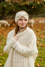 Load image into Gallery viewer, Fano Hand Knitted Stole

