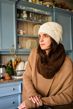 Load image into Gallery viewer, Rea Beanie Hat
